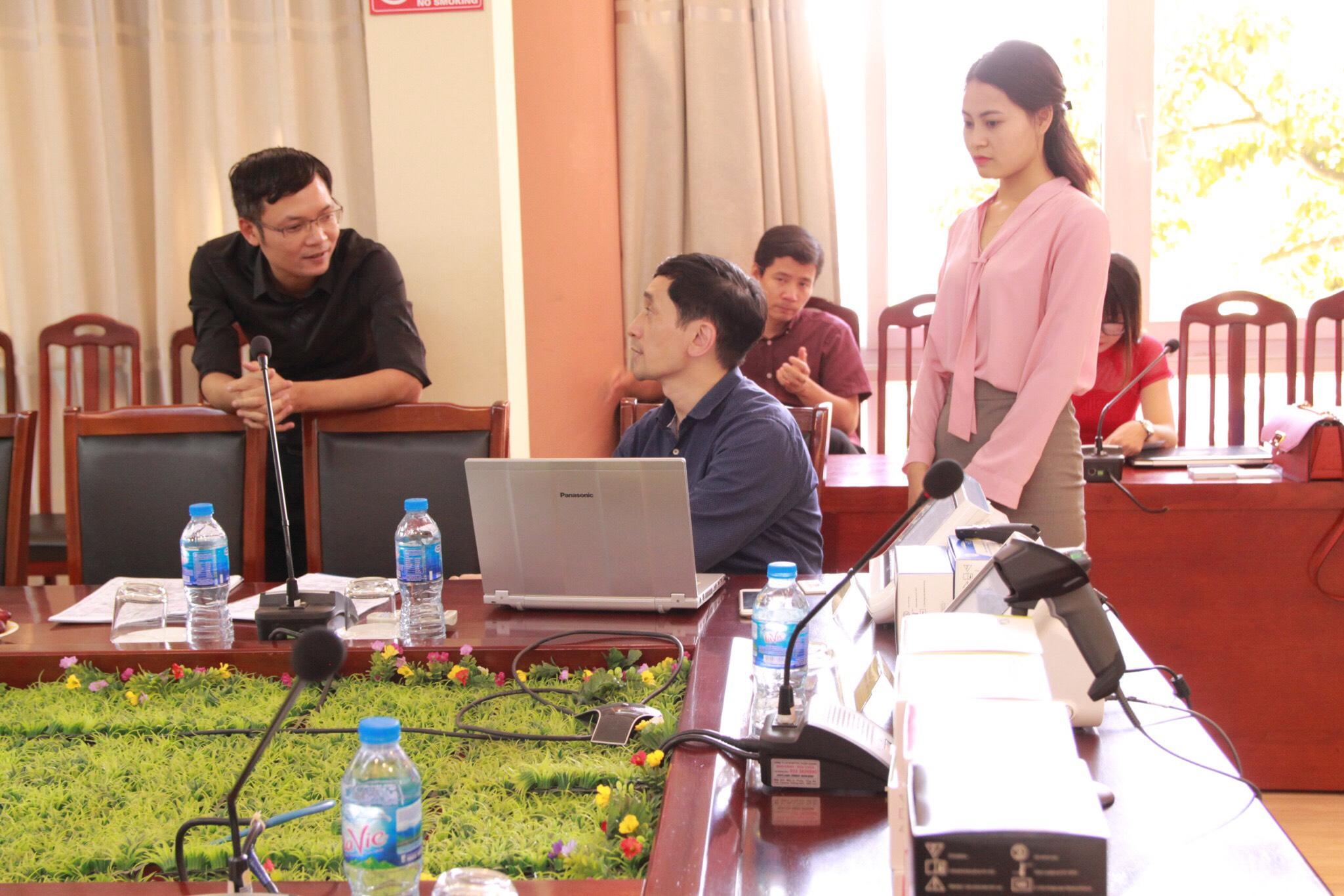 Buổi sinh hoạt khoa học tại Bệnh viện đa khoa tỉnh Quảng Ninh